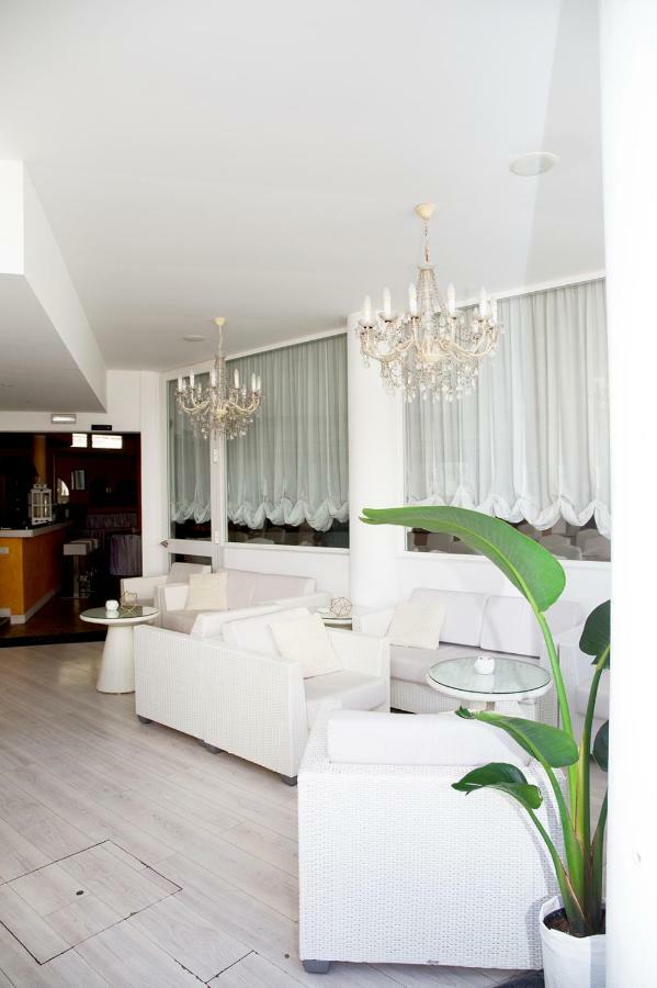 Hotel Iva Diano Marina Exterior photo